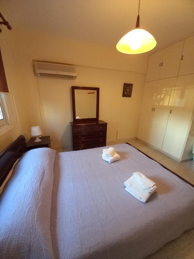 2 bedroom apartment near Finikoudes Larnaca Exteriör bild