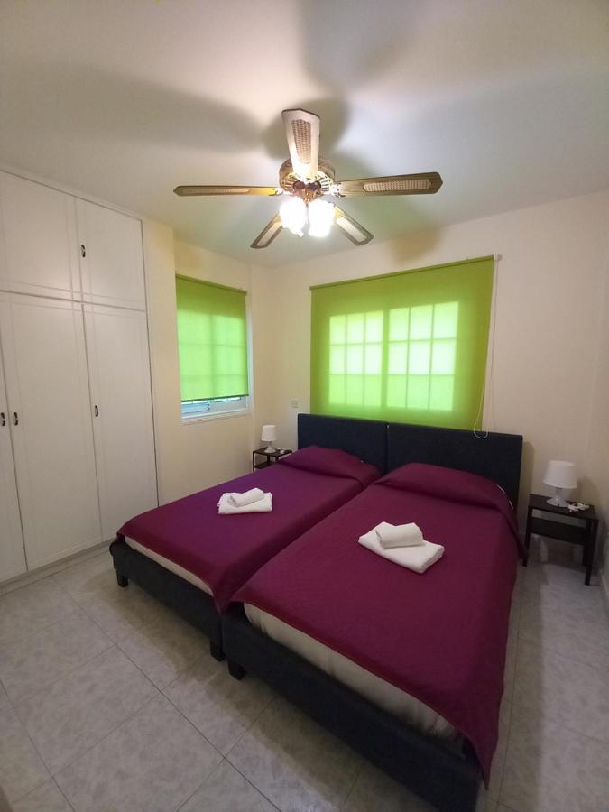 2 bedroom apartment near Finikoudes Larnaca Exteriör bild